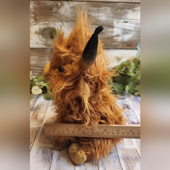 Highland Cow Fuzzy 10" Plush - Picture 7 of 7